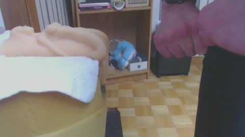 Snapshot of don_r55 chatting on February 28, 8:18 pm Don online show from February 28, 8:18 pm