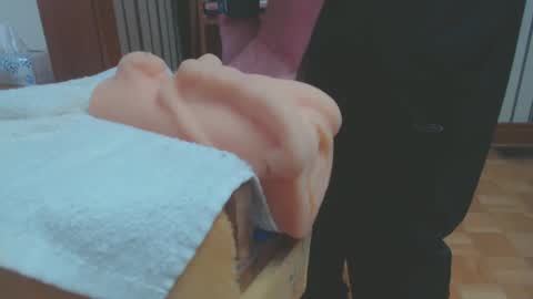 Snapshot of don_r55 chatting on January 13, 7:10 pm Don online show from January 13, 7:10 pm