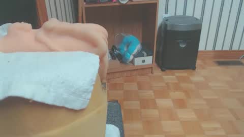 Snapshot of don_r55 chatting on October 26, 6:43 pm Don online show from October 26, 6:43 pm