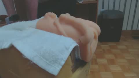 Snapshot of don_r55 chatting on December 8, 7:11 pm Don online show from December 8, 7:11 pm