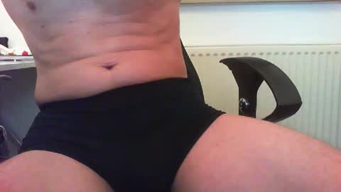 Donker85 online show from September 20, 9:37 pm