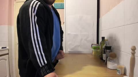 menu  below online show from March 3, 4:45 am