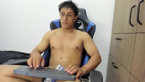 dorman_boy online show from November 4, 6:25 am