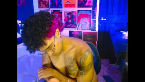 will online show from April 2, 11:45 pm