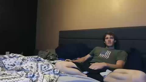 Snapshot of downforthemoney chatting on October 20, 5:11 am downforthemoney online show from October 20, 5:11 am