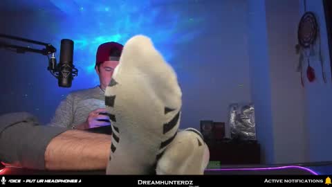 Your lord. - ONLINE  1500 Pm to 2100 Pm - New York Hour online show from November 28, 11:28 pm