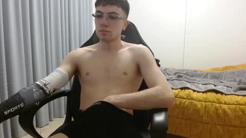 DreamBoy online show from March 25, 9:24 am