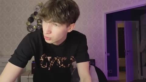 Mark online show from March 9, 2:33 pm