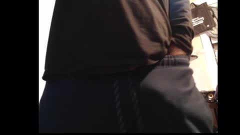 Snapshot of drmbigg chatting on December 5, 12:08 am Hello Hope you enjoy what you see. I love attention in dirty talk and tips thickcock  edging precum dirtyTalk C2C online show from December 5, 12:08 am