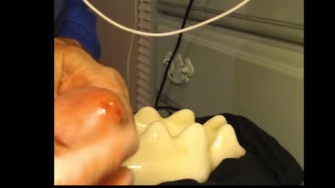 Snapshot of drmbigg chatting on January 17, 1:04 am Hello Hope you enjoy what you see. I love attention in dirty talk and tips thickcock  edging precum dirtyTalk C2C online show from January 17, 1:04 am