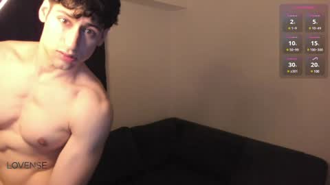 Snapshot of drmozo chatting on December 21, 5:03 am Alexander online show from December 21, 5:03 am