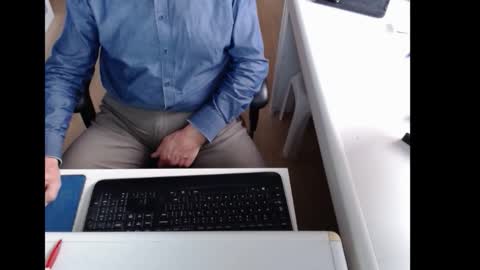 dutchpornking2 online show from February 1, 8:02 am