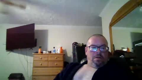 eagle4u online show from December 17, 7:48 pm