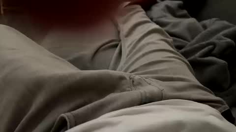 Easkiii online show from October 17, 4:44 pm