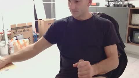 Andrew online show from November 15, 9:28 pm