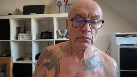 eddelmar online show from March 2, 10:55 am