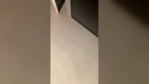 edioo online show from April 12, 10:54 pm