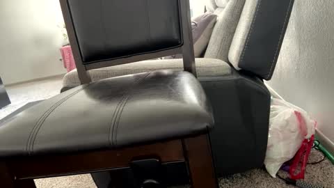 Snapshot of edward2736 chatting on December 22, 3:33 pm edward2736 online show from December 22, 3:33 pm