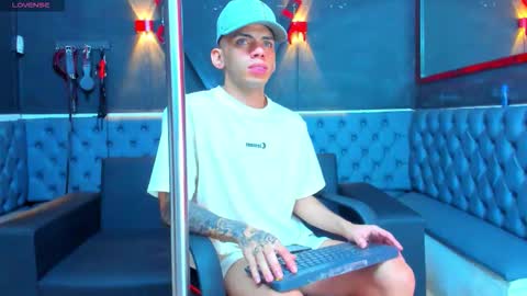 Edward Colleman online show from November 16, 4:36 am