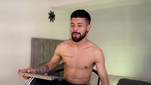 Snapshot of eevil_boys_77 chatting on October 21, 1:58 pm eevil_boys_77 online show from October 21, 1:58 pm