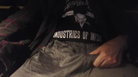 eighthundredeightyeight online show from February 10, 8:31 pm