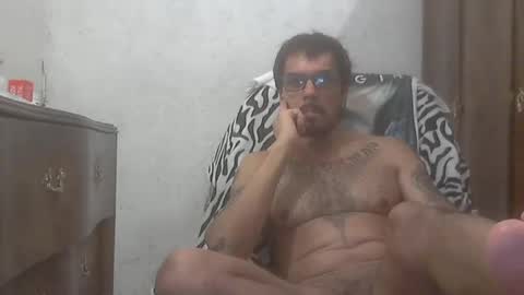 Snapshot of el_principe_veryhot chatting on March 6, 7:03 am el_principe_veryhot online show from March 6, 7:03 am
