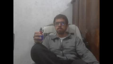 Snapshot of el_principe_veryhot chatting on March 11, 6:43 am el_principe_veryhot online show from March 11, 6:43 am