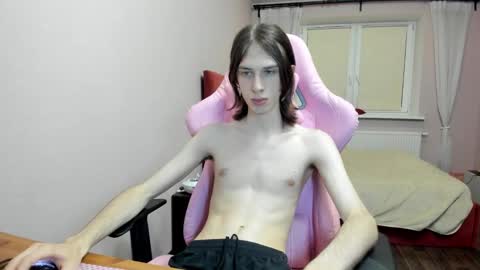 eleganc3 online show from September 18, 9:39 pm