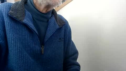 elfyonee online show from November 22, 10:15 am