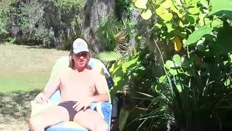 Snapshot of eliberator chatting on February 12, 6:30 pm eliberator online show from February 12, 6:30 pm