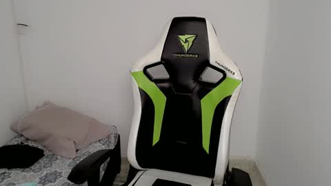 Snapshot of elii_797 chatting on March 11, 2:29 pm bby-santy online show from March 11, 2:29 pm