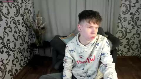 elliot_mars_ online show from October 19, 6:00 pm