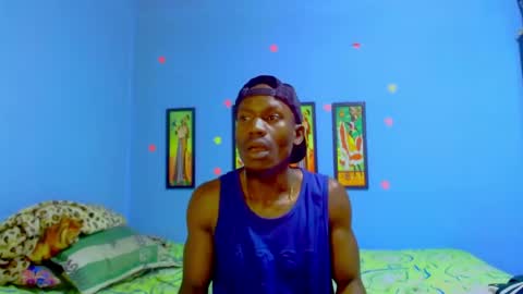 elmiltonnjakee online show from April 15, 7:58 pm