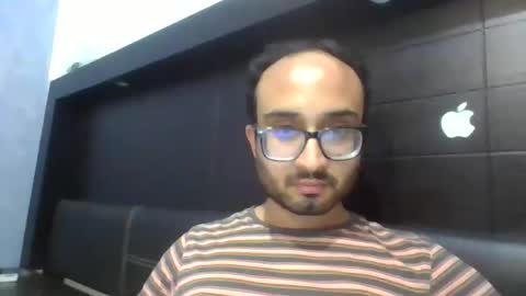 elvagopit online show from April 22, 2:51 am