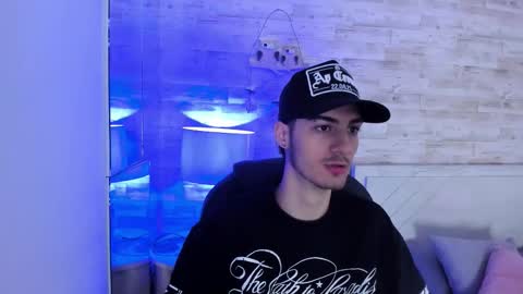 emir_ozan online show from January 15, 11:58 am