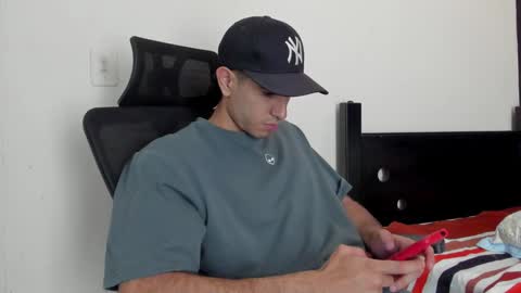 emma online show from January 25, 12:59 am