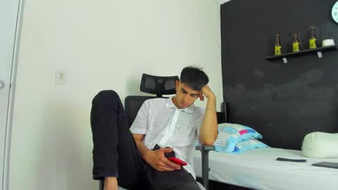 emma online show from February 7, 10:09 pm