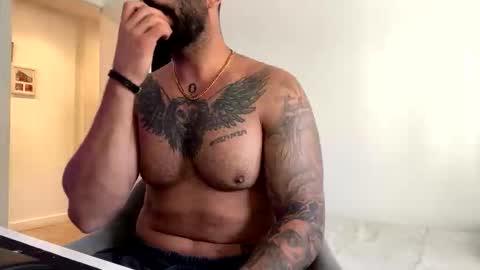 emperador_100 online show from October 21, 10:51 am