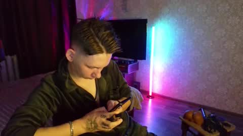 emveeboy96 online show from December 5, 8:16 pm