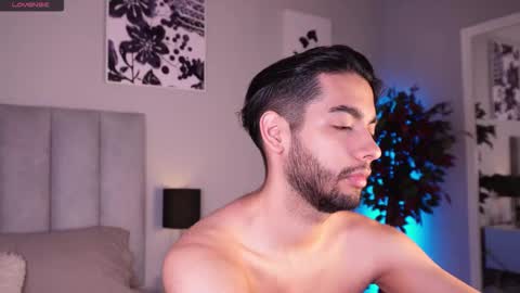 Endy online show from November 4, 12:39 pm