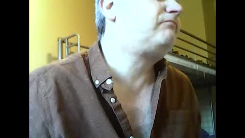 englishguysurrey online show from December 19, 8:55 am