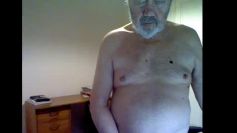 erasmus_d online show from December 17, 6:03 pm