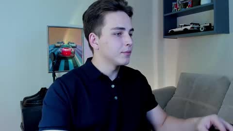 Snapshot of eric_ether chatting on October 4, 7:51 pm Eric online show from October 4, 7:51 pm