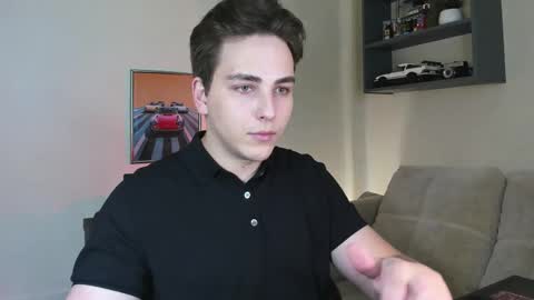 Snapshot of eric_ether chatting on October 30, 7:37 pm Eric online show from October 30, 7:37 pm