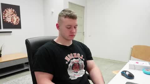    online show from November 25, 7:27 pm