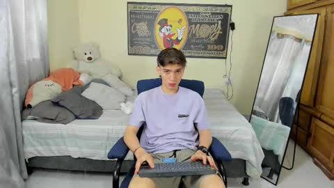 erick_de_rossee online show from December 3, 5:52 pm