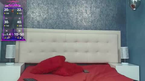   online show from November 12, 6:08 am