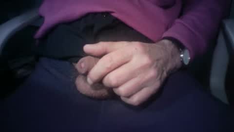 Snapshot of ernie4u chatting on January 19, 12:28 pm Ernie online show from January 19, 12:28 pm