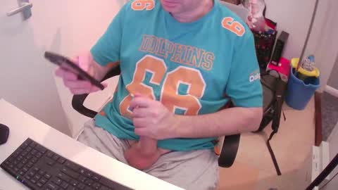 Morph online show from February 19, 9:14 pm