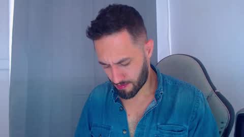 esteban online show from December 21, 7:27 pm